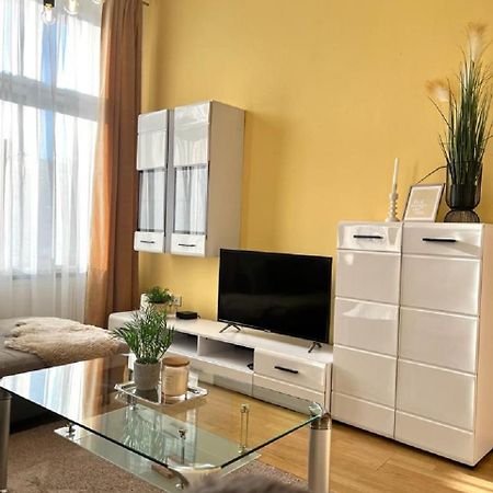 Apartment Olivia - Old Town Bratislava Exterior photo